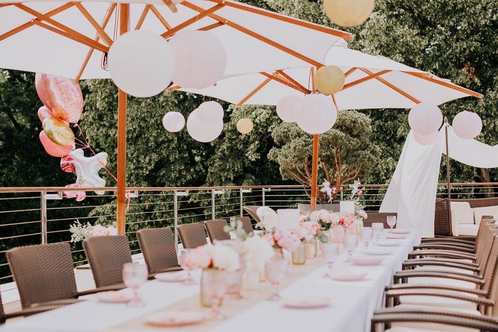 kola weddingz | Babyshower | Tablesetting | Terrasse