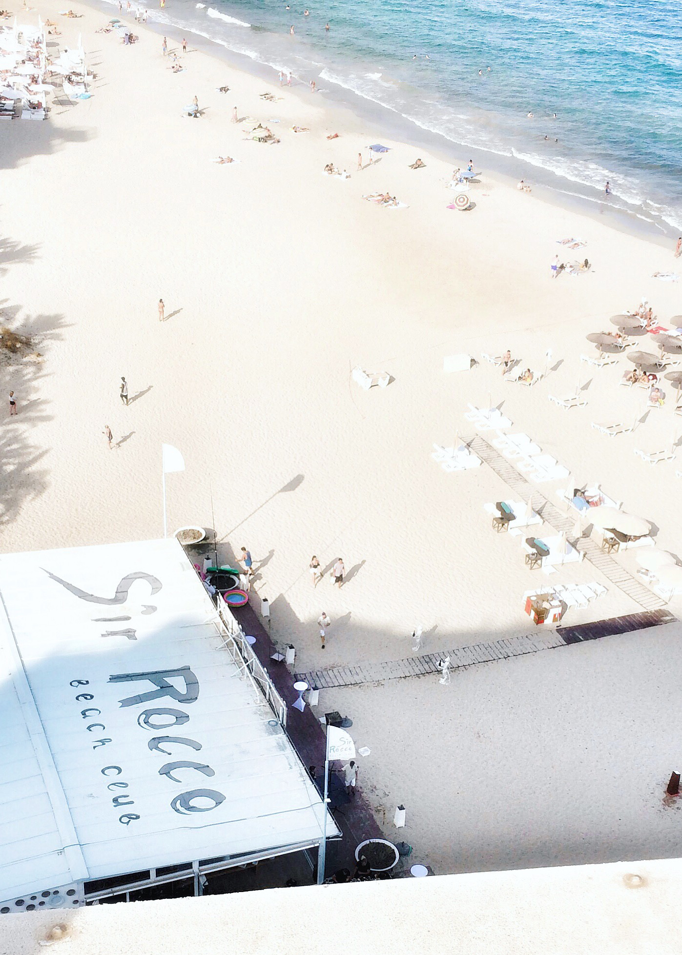 kola weddingz | Ibiza | Sir Rocco beach club | white wedding