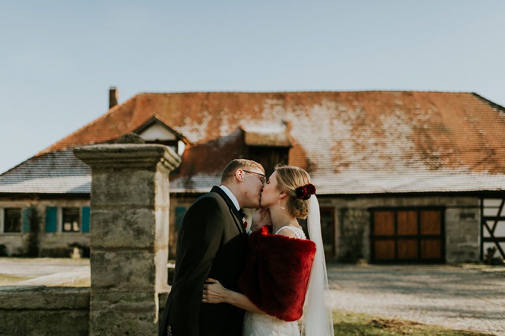 Magical Winter Wedding | Schloss Hemhofen | Bayern