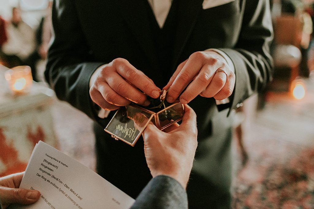 Magical Winter Wedding | Schloss Hemhofen | Bayern