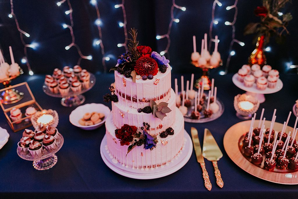 Magical Winter Wedding | Schloss Hemhofen | Bayern