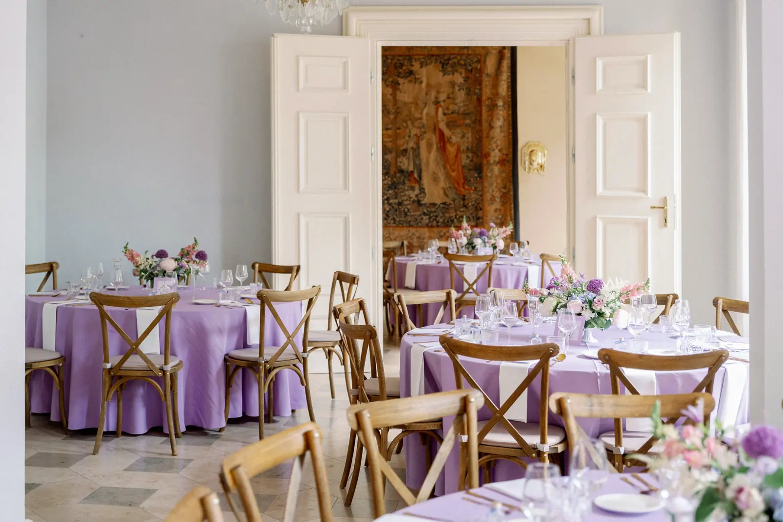 elegante Hochzeitsdekoration bei einer Hochzeit in Franken