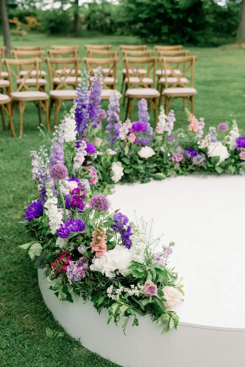 Modernes Hochzeitsdesign für eine Hochzeit in Franken