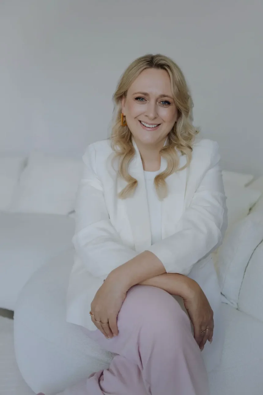 Kathrin Otzmann von KOLA weddingz & parties